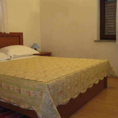Apartments Lav Porec Esterno foto