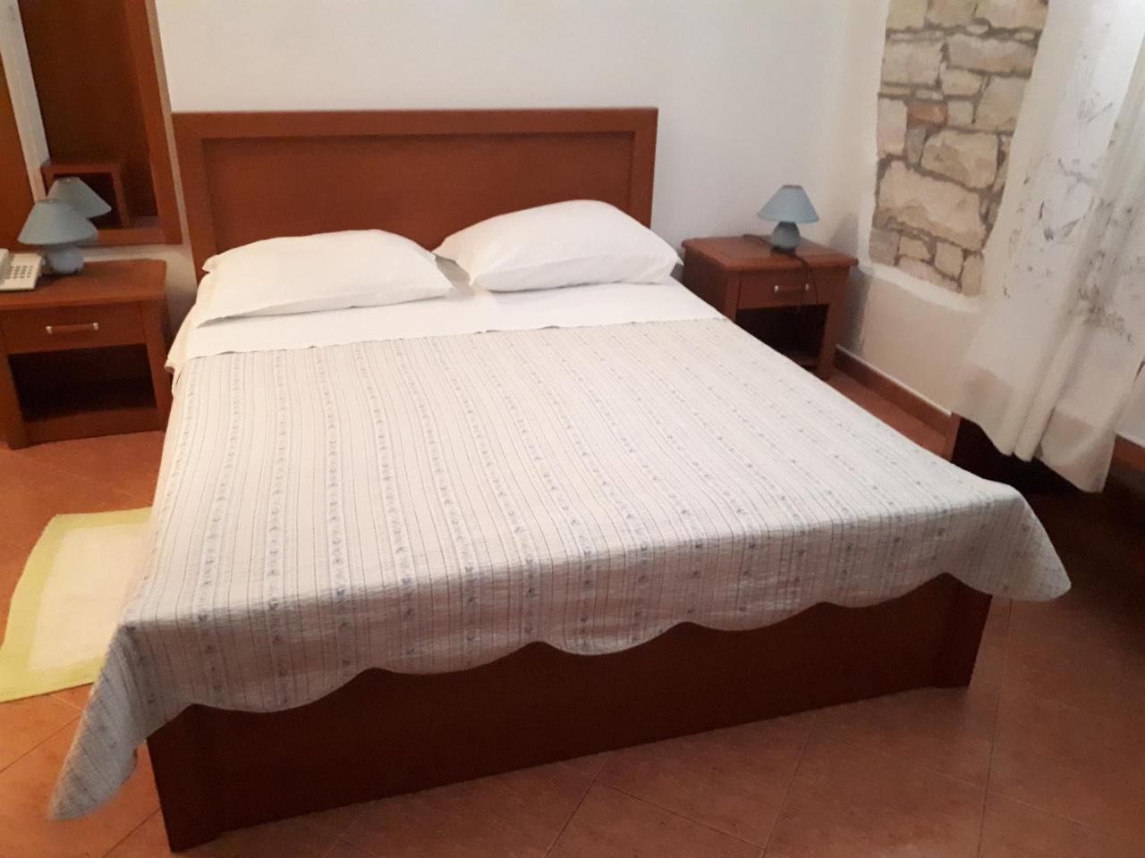 Apartments Lav Porec Esterno foto